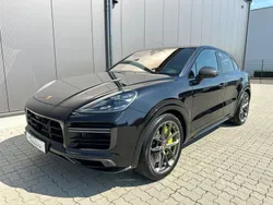 Schwarz Gebraucht 2021 Porsche Cayenne Turbo S SUV | 125.870 €