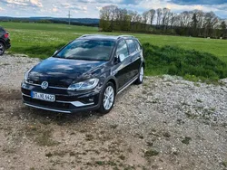Schwarz Gebraucht 2019 VW Golf Alltrack Kombi | 12.100 €