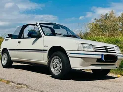 Beige Gebraucht 1991 Peugeot 205 Cabrio | 6.900 €