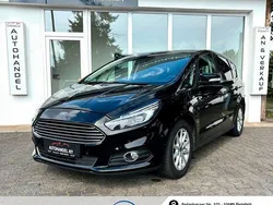 Schwarz Gebraucht 2016 Ford S-MAX Titanium Van / Kleinbus | 14.480 € (Fairer Preis)