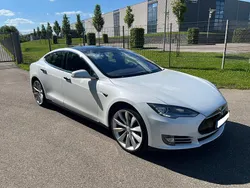 Weiß Gebraucht 2016 Tesla Model S Limousine | 25.900 € (Guter Preis)