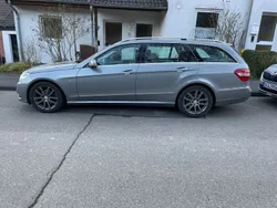 Grau Gebraucht 2011 Mercedes E220 Avantgarde Kombi | 11.900 € (Fairer Preis)