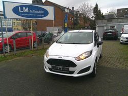 Weiß Gebraucht 2016 Ford Fiesta Ambiente Kleinwagen | 4.950 € (Fairer Preis)