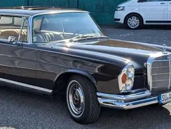 Braun Gebraucht 1967 Mercedes W111 SE Coupé | 33.900 €