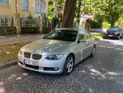 Grau Gebraucht 2010 BMW 325 Coupé | 12.500 €