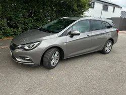 Grau Gebraucht 2017 Opel Astra Active Kombi | 10.500 € (Guter Preis)
