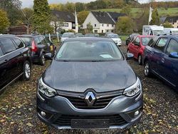 Grau Gebraucht 2018 Renault Mégane IV Play Limousine | 12.490 € (Fairer Preis)
