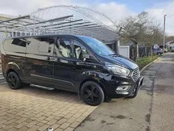 Schwarz Gebraucht 2019 Ford Transit Custom Van / Kleinbus | 28.500 € (Teuer)
