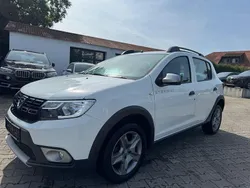 Weiß Gebraucht 2017 Dacia Sandero Prestige Kleinwagen | 8.950 € (Guter Preis)