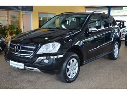 Schwarz Gebraucht 2010 Mercedes ML350 SUV | 18.880 €