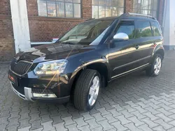 Schwarz Gebraucht 2015 Skoda Yeti Ambition SUV | 9.600 € (Fairer Preis)