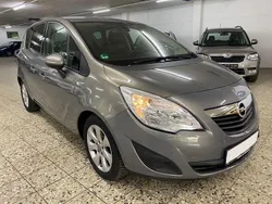 Grau Gebraucht 2010 Opel Meriva Van / Kleinbus | 3.333 € (Guter Preis)