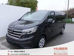 Midnight black Neu 2024 Renault Trafic Evolution Van | 40.789 € (Fairer Preis)