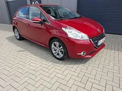 Rot Gebraucht 2014 Peugeot 208 Allure Kleinwagen | 6.995 € (Fairer Preis)