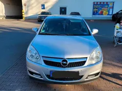 Silber Gebraucht 2006 Opel Vectra Limousine | 4.000 € (Teuer)