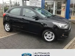 Schwarz (iridium schwarz) Gebraucht 2018 Ford Ka Plus Cool & Sound Edition Kleinwagen | 9.990 € (Fairer Preis)