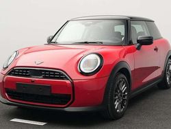 Rot Gebraucht 2024 Mini Cooper Classic Kleinwagen | 28.599 € (Etwas zu teuer)