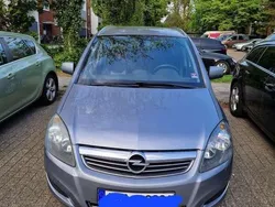 Gebraucht 2010 Opel Zafira Edition Van / Kleinbus | 4.000 € (Fairer Preis)