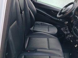 Weiß Gebraucht 2017 Mercedes Vito Van / Kleinbus | 10.999 €