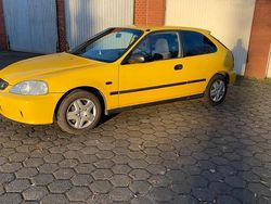 Gelb Gebraucht 2000 Honda Civic Kleinwagen | 3.299 € (Etwas zu teuer)