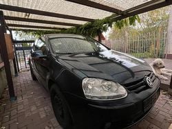 Blau Gebraucht 2006 VW Golf V Kleinwagen | 1.500 € (Guter Preis)