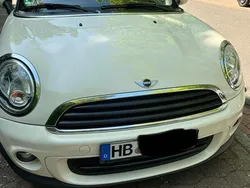 Weiß Gebraucht 2013 Mini ONE Kleinwagen | 6.200 € (Fairer Preis)