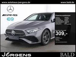 Grau mountain grey metallic Gebraucht 2024 Mercedes A200 AMG Limousine | 32.830 € (Fairer Preis)