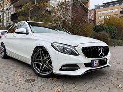 Weiß Gebraucht 2014 Mercedes C220 Avantgarde Limousine | 12.900 €