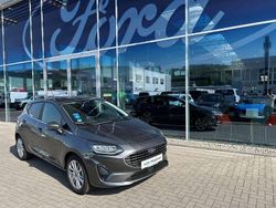 Lackierung metallic "magnetic" grau Gebraucht 2023 Ford Fiesta Titanium Kleinwagen | 18.190 € (Fairer Preis)