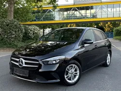 Schwarz Gebraucht 2020 Mercedes B180 Van / Kleinbus | 19.900 € (Superpreis)