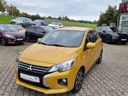 Citringelb Gebraucht 2023 Mitsubishi Space Star Select+ Limousine | 15.890 € (Etwas zu teuer)
