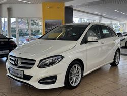 Weiß Gebraucht 2016 Mercedes B250 Van / Kleinbus | 18.999 € (Fairer Preis)