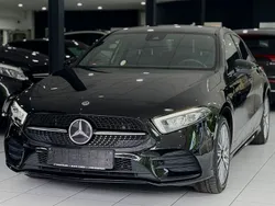 Schwarz Gebraucht 2020 Mercedes A250 AMG line Limousine | 23.950 € (Fairer Preis)