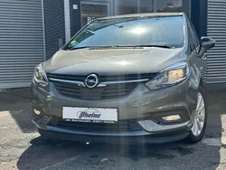 Grau Gebraucht 2019 Opel Zafira Tourer Van / Kleinbus | 12.900 € (Guter Preis)