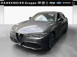 Grau Gebraucht 2022 Alfa Romeo Giulia Premium Limousine | 44.890 € (Guter Preis)