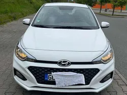 Weiß Gebraucht 2020 Hyundai i20 Select Limousine | 10.200 € (Guter Preis)