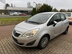 Silber Gebraucht 2010 Opel Meriva Edition Van / Kleinbus | 3.800 € (Fairer Preis)