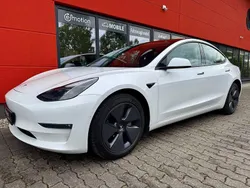 Perlweiß Gebraucht 2022 Tesla Model 3 Limousine | 25.880 € (Teuer)
