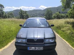 Schwarz Gebraucht 1999 Skoda Octavia Limousine | 299 € (Superpreis)