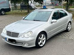 Silber Gebraucht 2005 Mercedes C230 Avantgarde Limousine | 5.900 € (Etwas zu teuer)