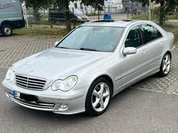 Silber Gebraucht 2005 Mercedes C230 Avantgarde Limousine | 5.900 € (Fairer Preis)