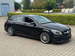Schwarz Gebraucht 2015 Mercedes CLA180 Shooting Brake AMG line Kombi | 14.990 € (Fairer Preis)