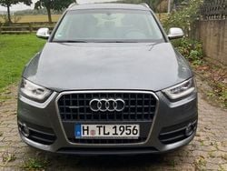 Grau Gebraucht 2012 Audi Q3 Sport SUV | 15.400 € (Fairer Preis)
