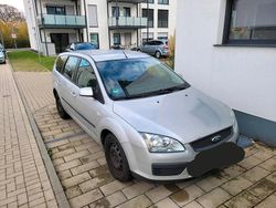 Silber Gebraucht 2007 Ford Focus Kombi | 1.999 € (Guter Preis)