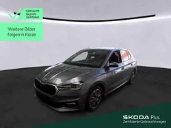 Graphitegrau metallic (metallic) Gebraucht 2022 Skoda Fabia Ambition Limousine | 21.999 € (Fairer Preis)