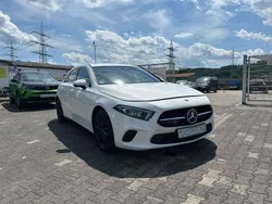 Polarweiss unilack Gebraucht 2021 Mercedes A180 Kleinwagen | 20.400 € (Guter Preis)