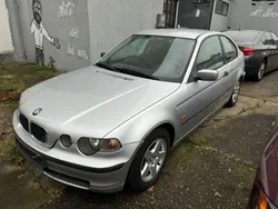 Silber Gebraucht 2002 BMW 316 Compact Kleinwagen | 2.250 € (Fairer Preis)