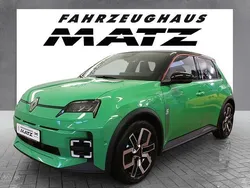 Grün Gebraucht 2024 Renault R5 Iconic Kleinwagen | 30.975 € (Fairer Preis)