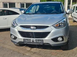 Silber Gebraucht 2015 Hyundai ix35 Finale SUV | 8.999 € (Fairer Preis)