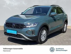 Andere farbe Gebraucht 2024 VW T-Roc Life SUV | 27.690 € (Guter Preis)